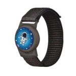 Husă Apple AirTag Kids Nylon - cu curea de mână cu astronaut și curea neagră